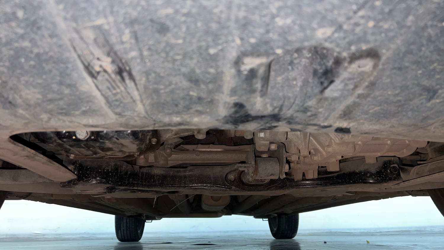 Used 2019 Hyundai Verna SX (O) 1.6 VTVT AT Petrol Automatic extra FRONT LEFT UNDERBODY VIEW