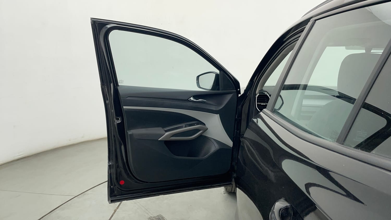 Used 2025 Skoda Kylaq Signature+ 1.0 TSI Petrol Manual interior LEFT FRONT DOOR OPEN VIEW