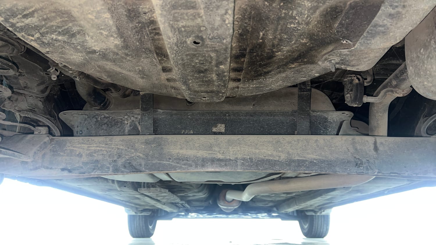 Used 2020 Hyundai Grand i10 Nios Sportz AMT 1.2 Kappa VTVT Petrol Automatic extra REAR UNDERBODY VIEW (TAKEN FROM REAR)