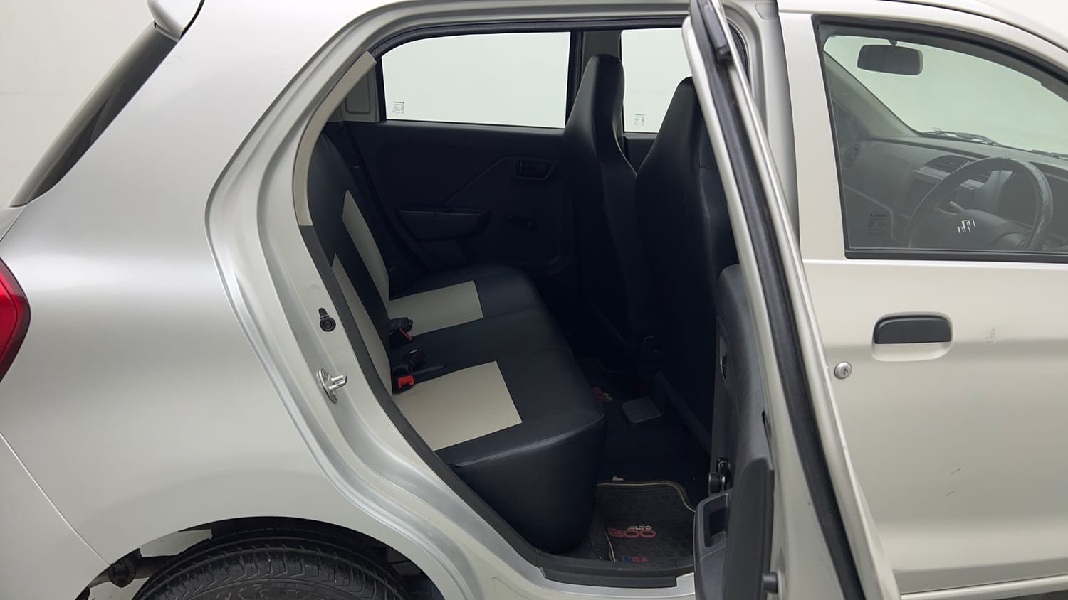 Used 2023 Maruti Suzuki Alto K10 LXi Petrol Manual interior RIGHT SIDE REAR DOOR CABIN VIEW