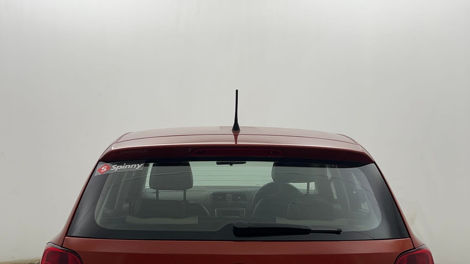 Used 2016 Volkswagen Polo Comfortline 1.2L (P) Petrol Manual top_features Rear wiper