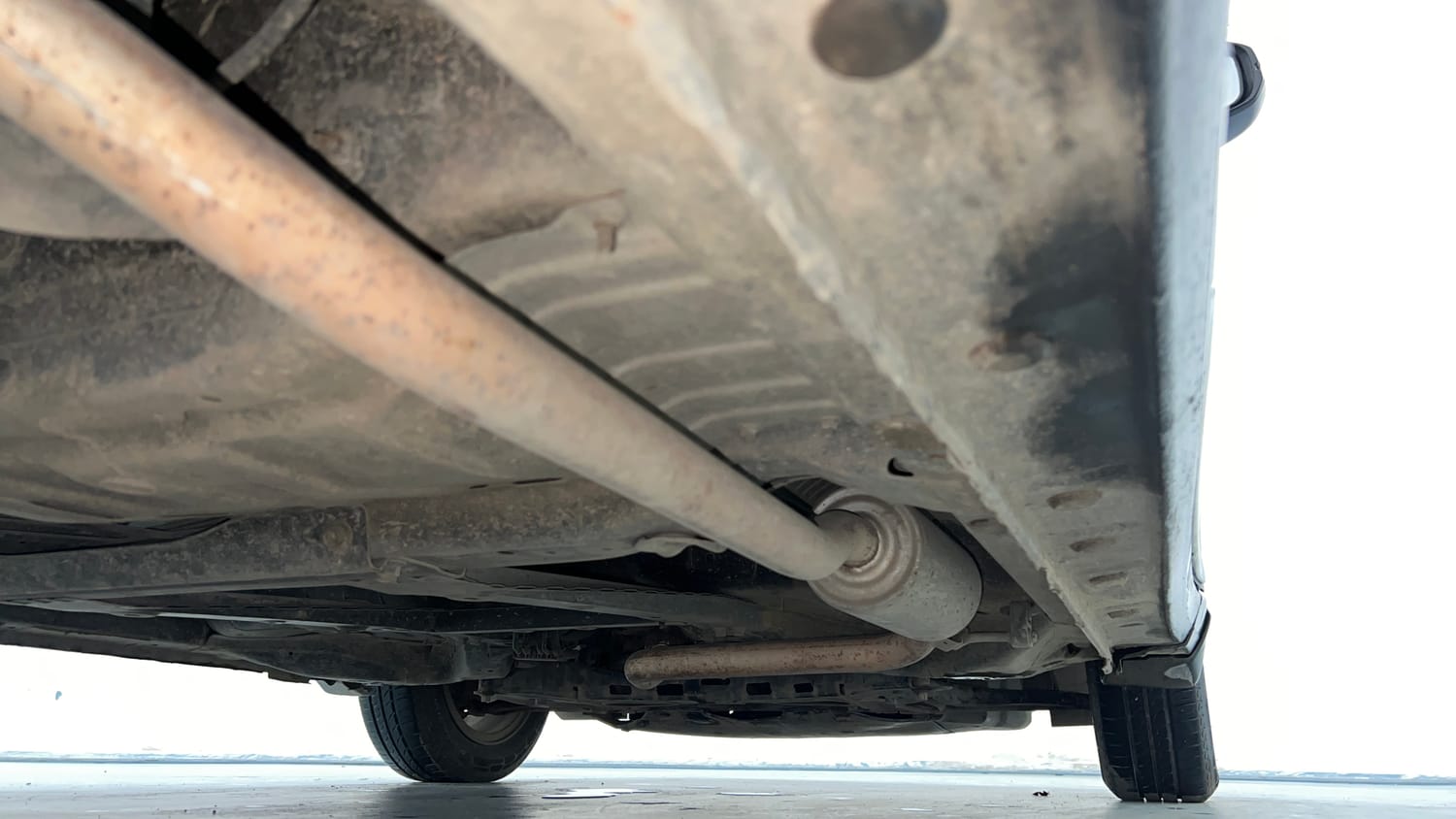 Used 2015 Honda City VX Petrol Manual extra REAR RIGHT UNDERBODY VIEW