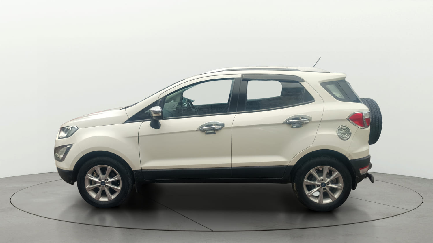 Used 2018 Ford EcoSport Titanium 1.5L TDCi Diesel Manual exterior LEFT SIDE VIEW