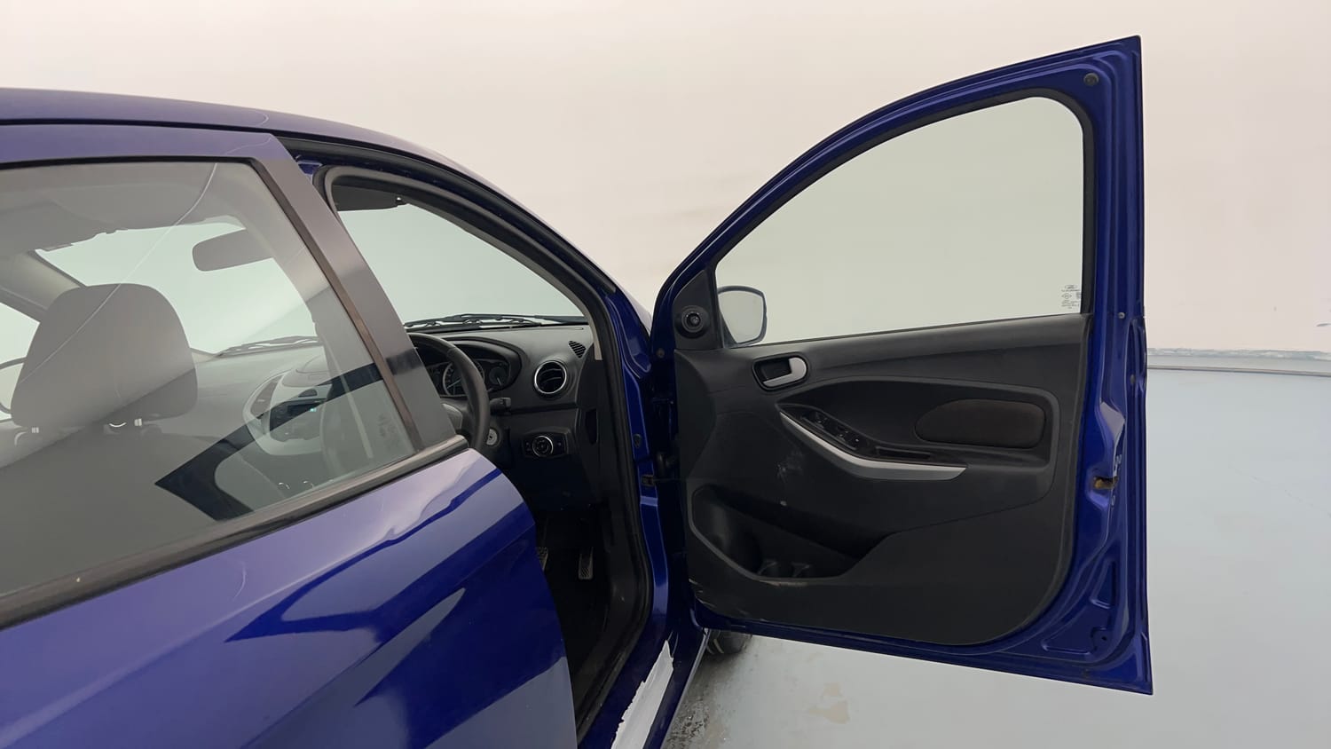 Used 2016 Ford Figo Trend 1.2 Ti-VCT Petrol Manual interior RIGHT FRONT DOOR OPEN VIEW