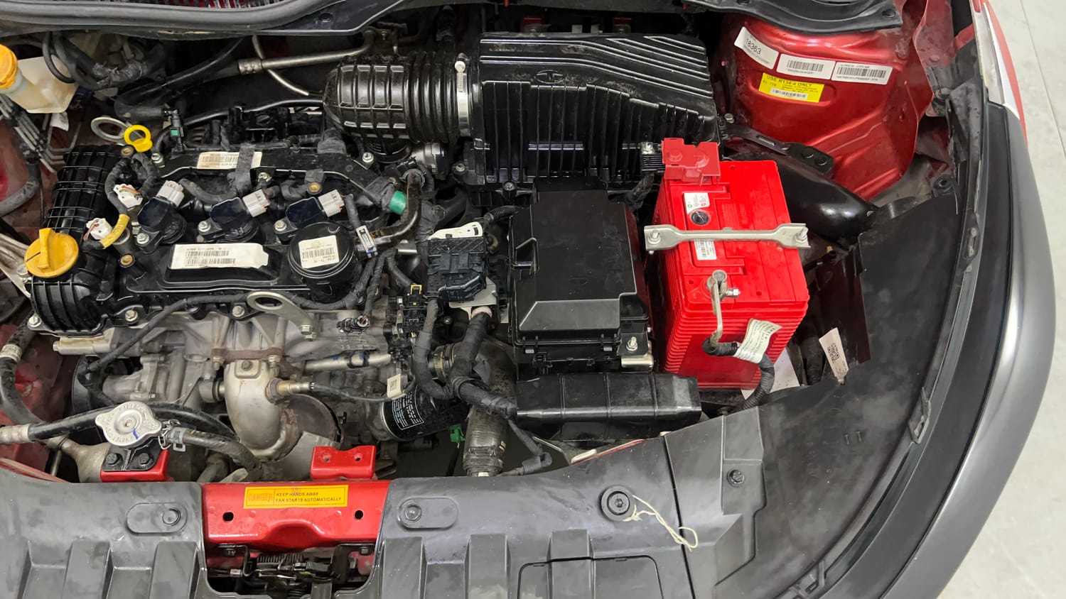 Used 2020 Tata Altroz XE Petrol Petrol Manual engine ENGINE LEFT SIDE VIEW