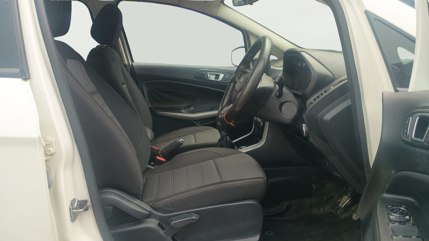 Used 2018 Ford EcoSport Titanium 1.5L TDCi Diesel Manual interior RIGHT SIDE FRONT DOOR CABIN VIEW