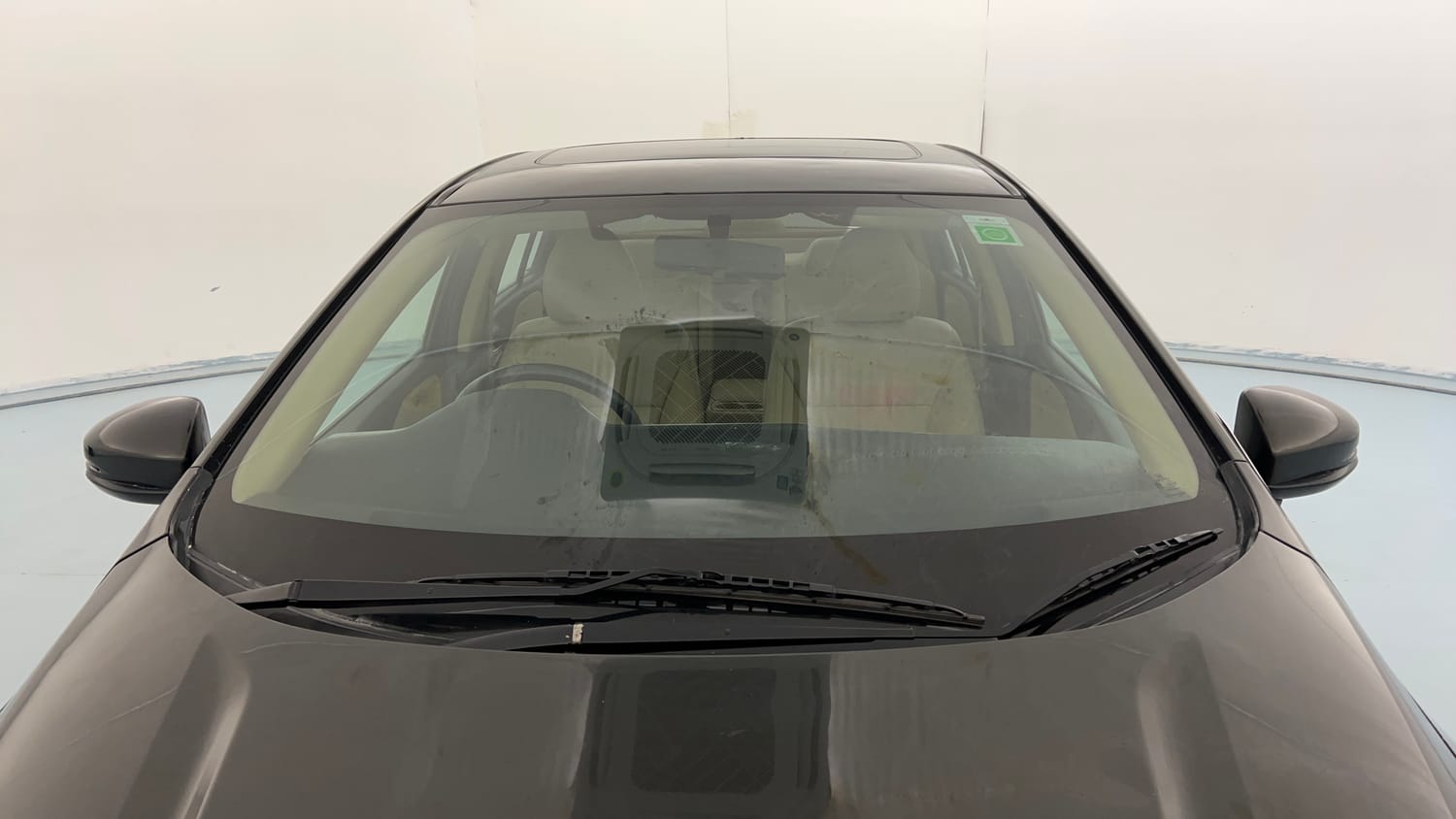 Used 2015 Honda City VX Petrol Manual exterior FRONT WINDSHIELD VIEW