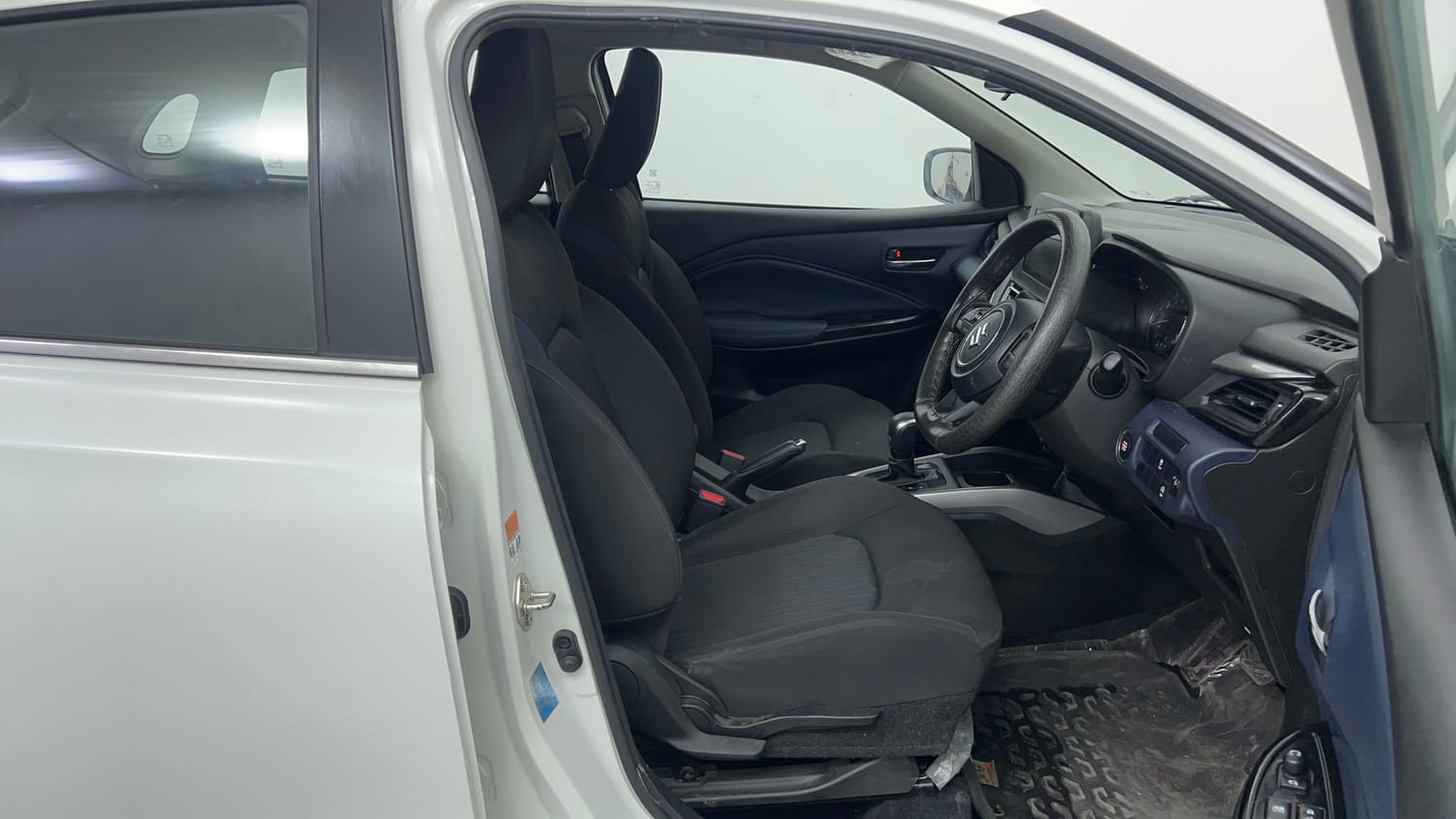 Used 2023 Maruti Suzuki Baleno Zeta AGS Petrol Automatic interior RIGHT SIDE FRONT DOOR CABIN VIEW