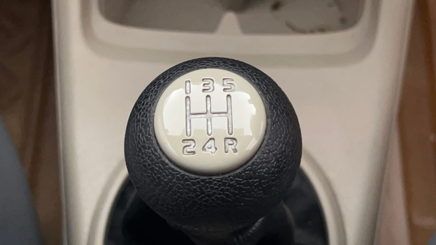 Used 2012 Maruti Suzuki A-Star Lxi Petrol Manual interior GEAR  KNOB VIEW