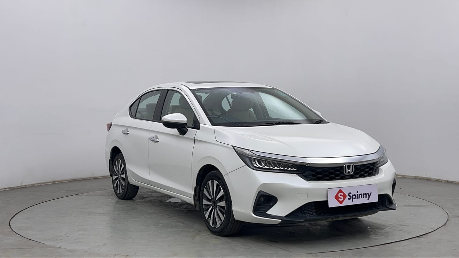 Used 2024 Honda City ZX Petrol CVT Petrol Automatic exterior RIGHT FRONT CORNER VIEW