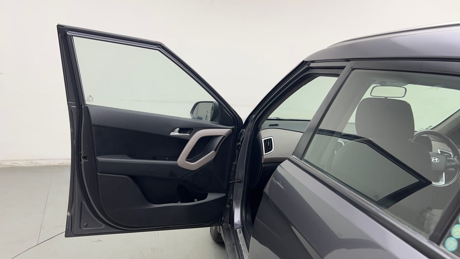 Used 2018 Hyundai Creta SX 1.6 AT CRDi Diesel Automatic interior LEFT FRONT DOOR OPEN VIEW