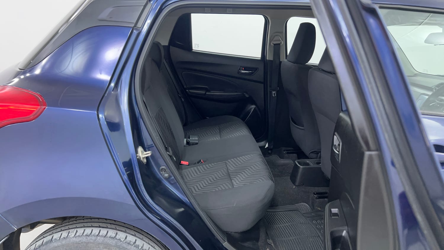 Used 2022 Maruti Suzuki Swift VXi AMT Petrol Automatic interior RIGHT SIDE REAR DOOR CABIN VIEW