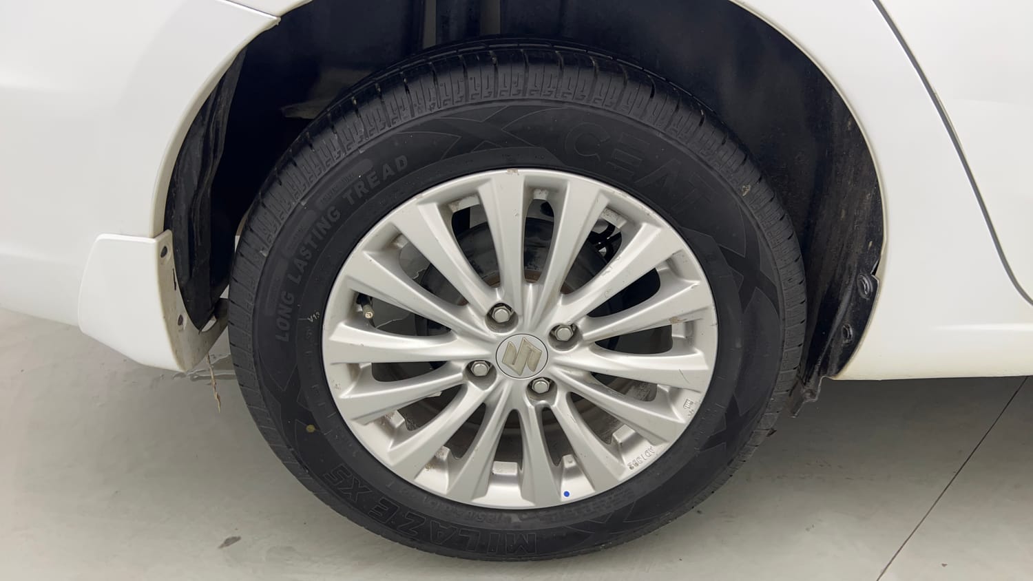 Used 2020 Maruti Suzuki Ciaz Delta 1.5 Petrol Manual tyres RIGHT REAR TYRE RIM VIEW