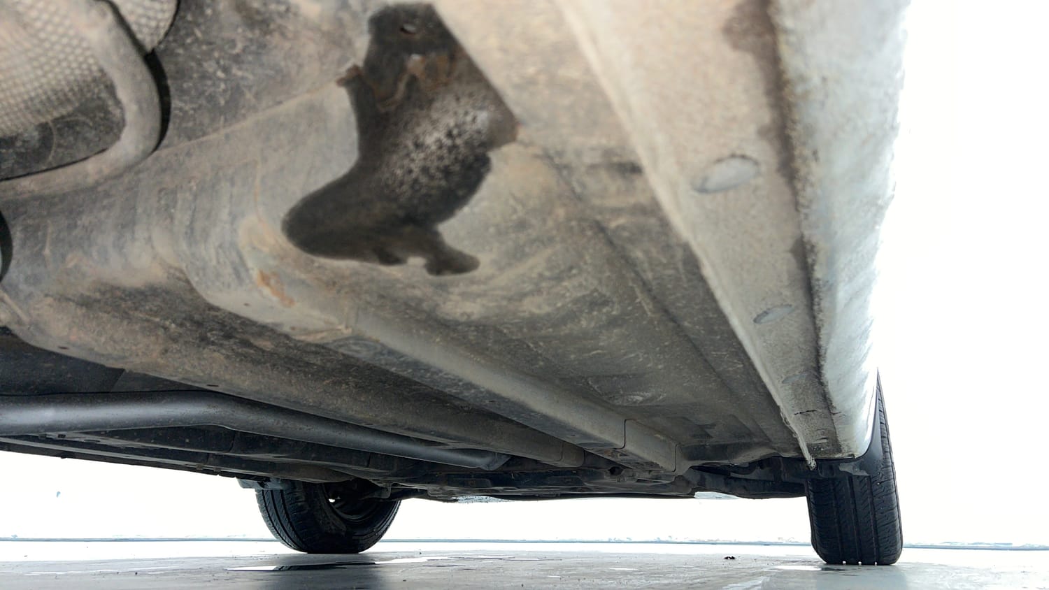 Used 2016 Hyundai Elite i20 Magna 1.2 Petrol Manual extra REAR RIGHT UNDERBODY VIEW