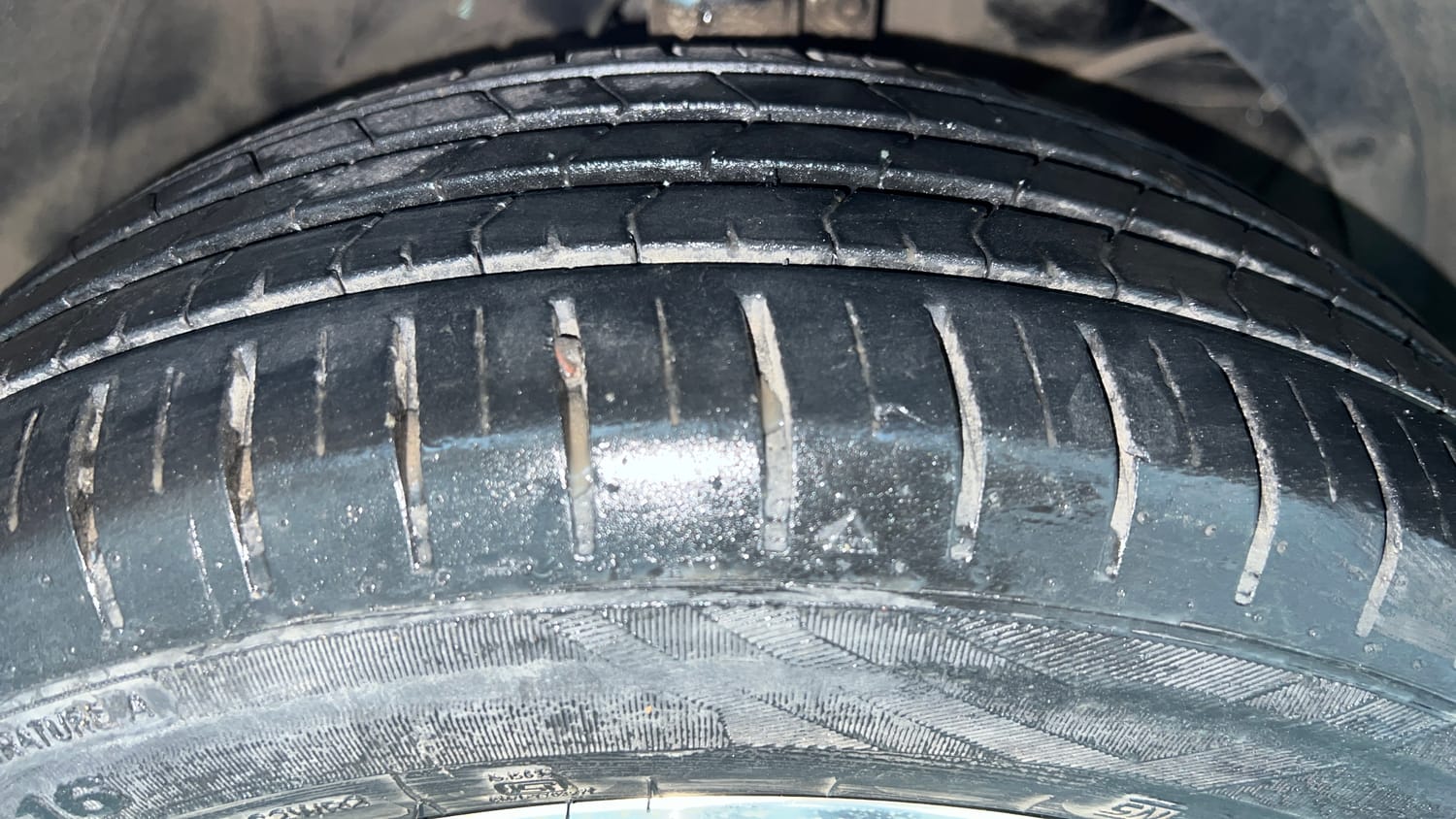 Used 2020 Toyota Glanza V Petrol Manual tyres RIGHT FRONT TYRE TREAD VIEW