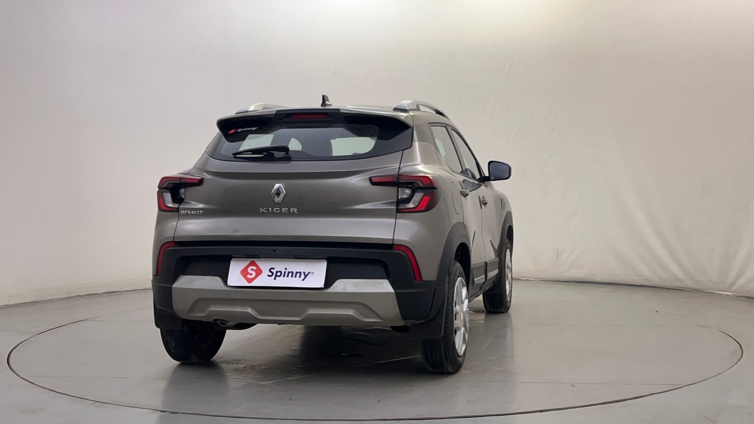 Used 2021 Renault Kiger RXT MT Petrol Manual exterior RIGHT REAR CORNER VIEW