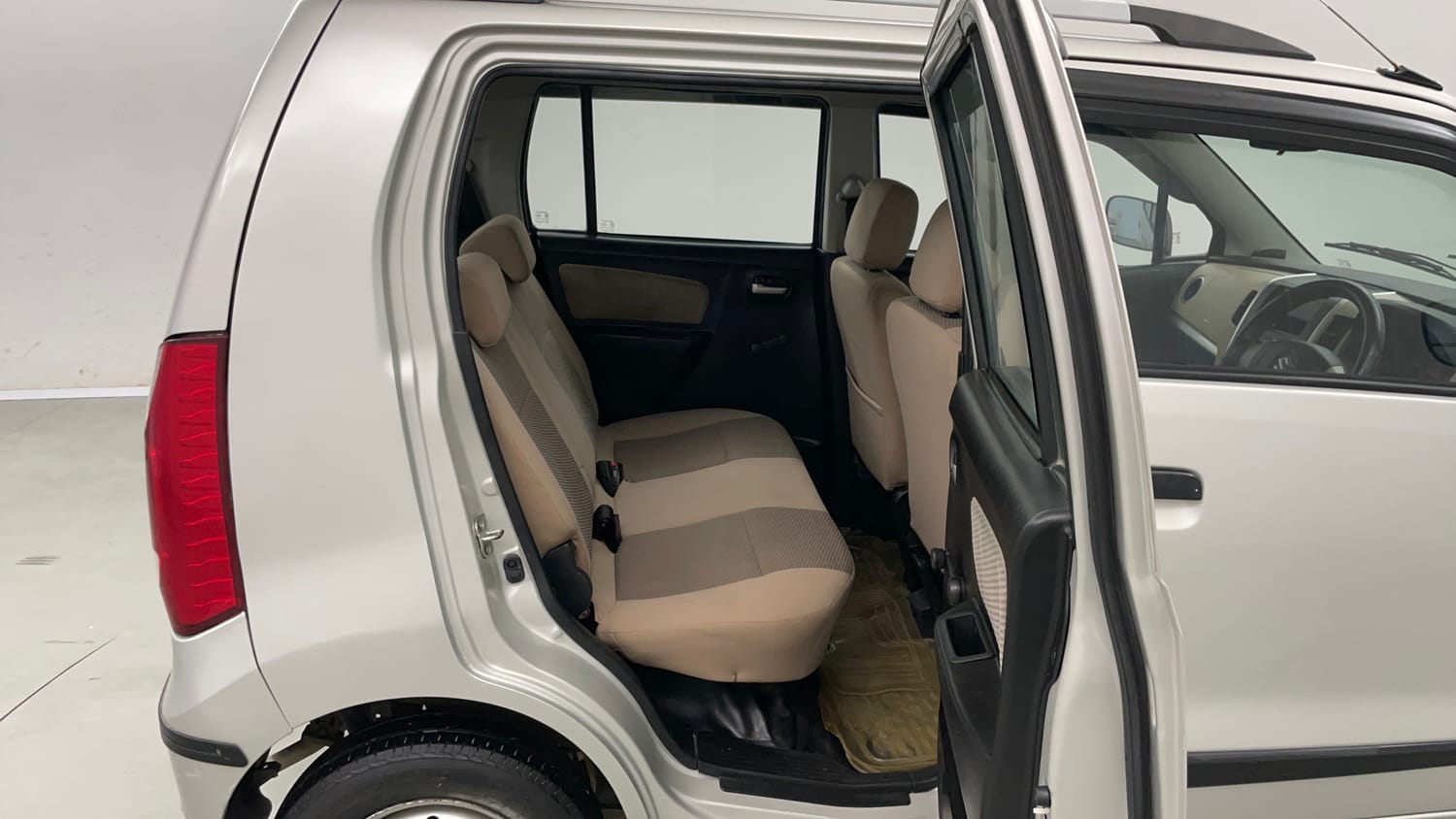 Used 2021 Maruti Suzuki Wagon R LXI Petrol Manual interior RIGHT SIDE REAR DOOR CABIN VIEW