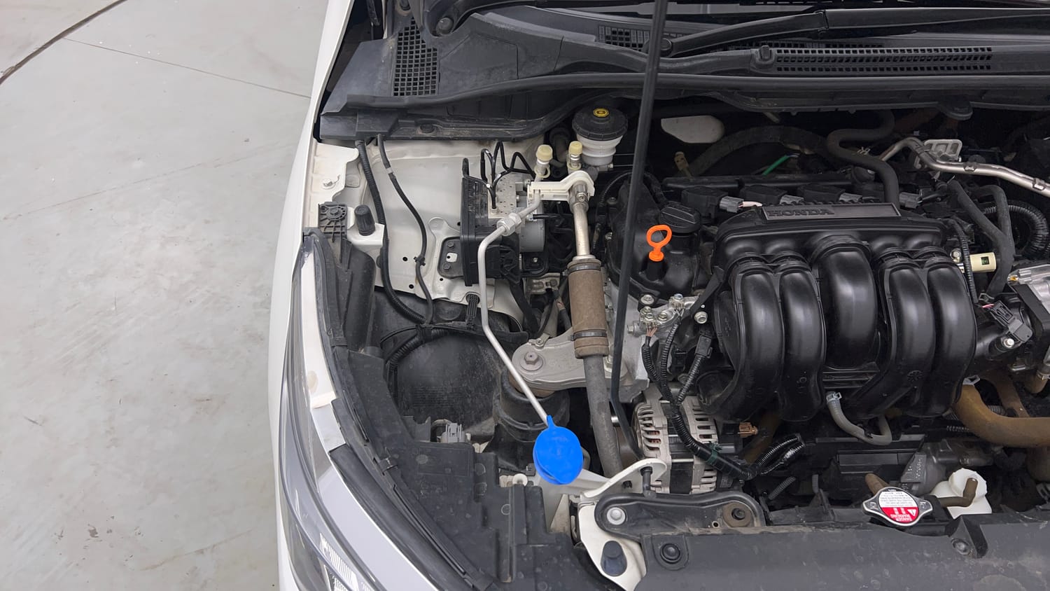 Used 2024 Honda City ZX Petrol CVT Petrol Automatic engine ENGINE RIGHT SIDE VIEW