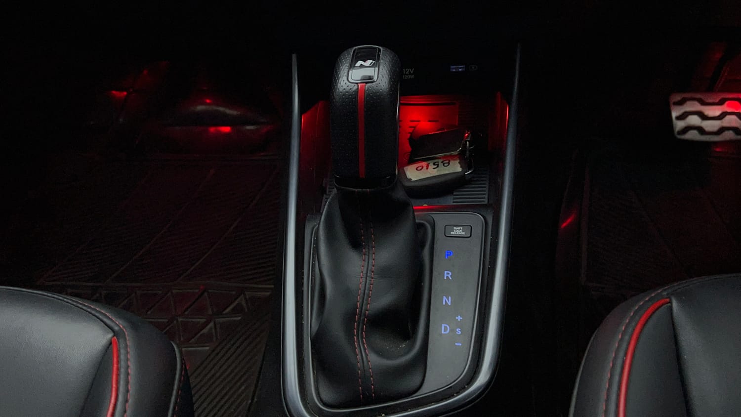 Used 2023 Hyundai i20 N Line N8 1.0 Turbo DCT Petrol Automatic interior GEAR  KNOB VIEW
