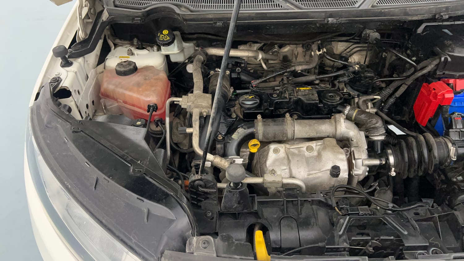 Used 2017 Ford EcoSport Trend+ 1.5L TDCi Diesel Manual engine ENGINE RIGHT SIDE VIEW