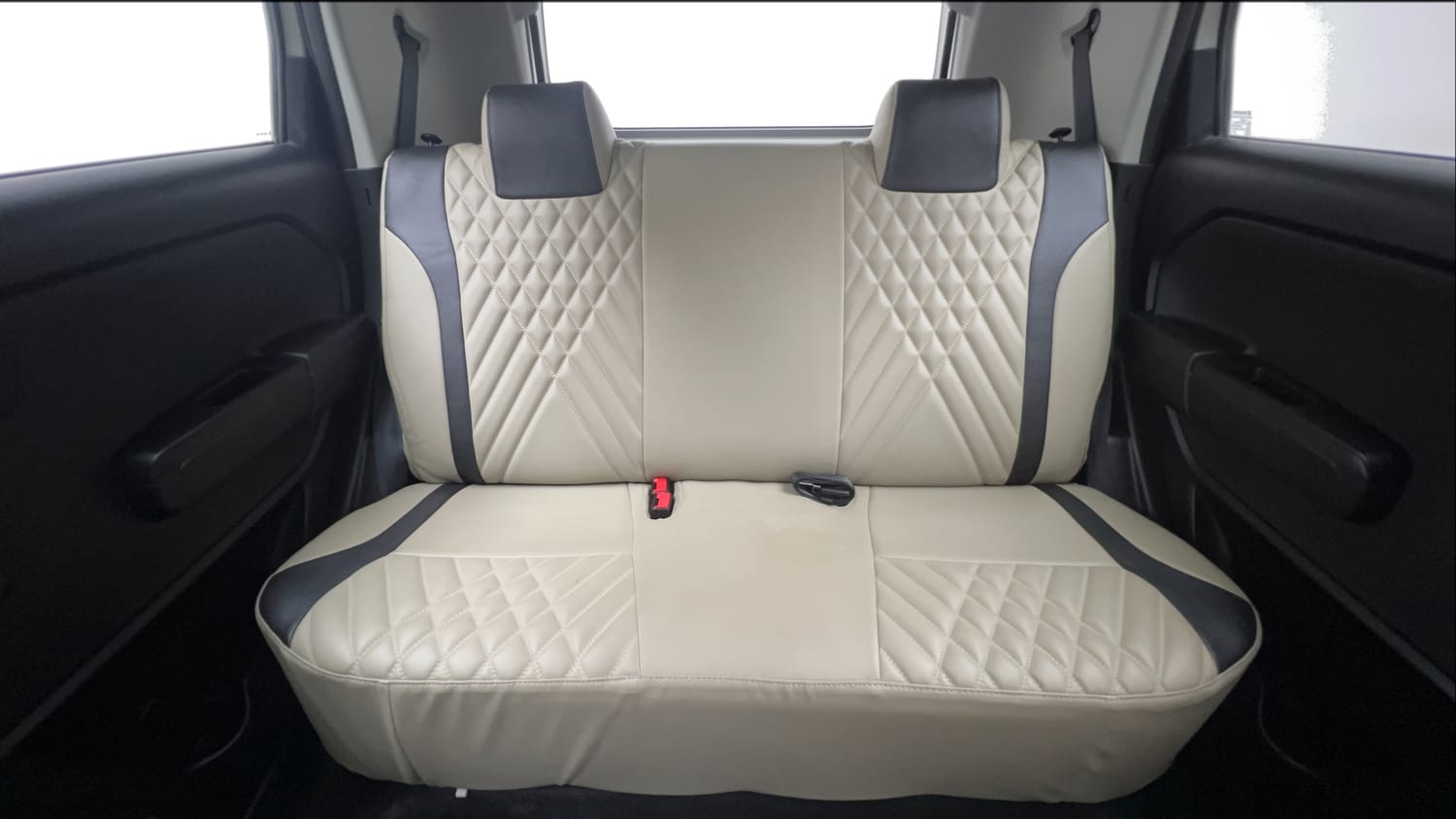 Used 2021 Maruti Suzuki Wagon R 1.0 LXi 1.0 Petrol Manual interior REAR SEAT CONDITION VIEW