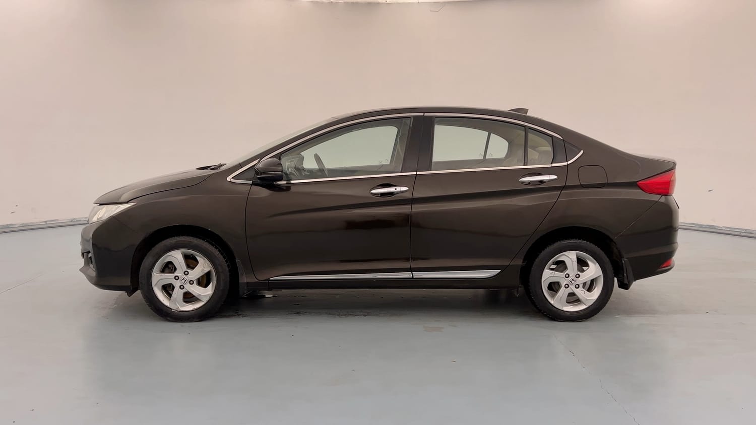 Used 2015 Honda City VX Petrol Manual exterior LEFT SIDE VIEW