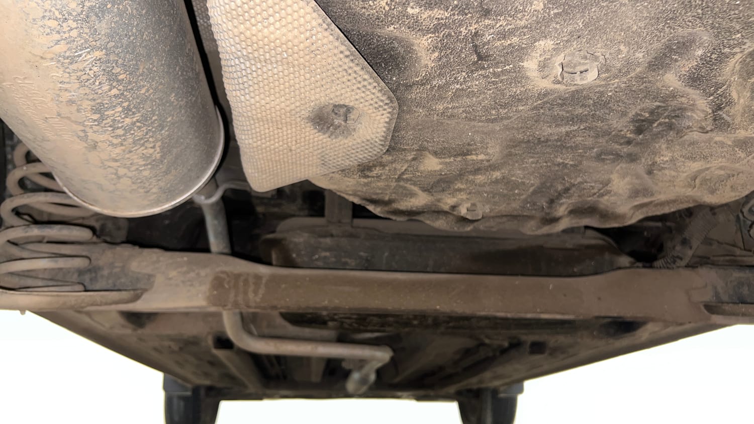 Used 2021 Renault Kiger RXT MT Petrol Manual extra REAR UNDERBODY VIEW (TAKEN FROM REAR)