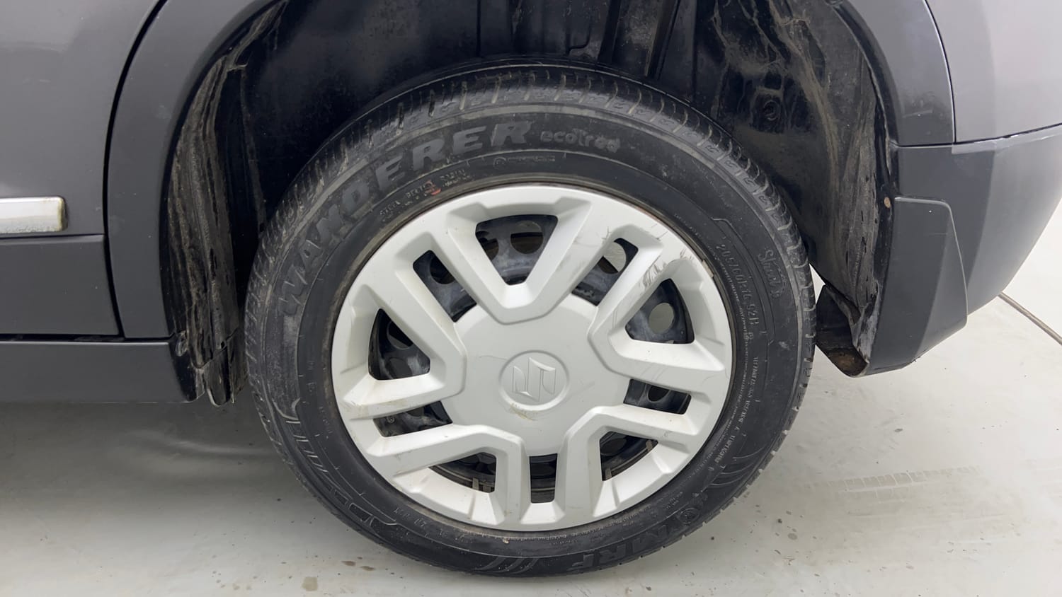 Used 2021 maruti-suzuki Vitara Brezza VXi Petrol Manual tyres LEFT REAR TYRE RIM VIEW