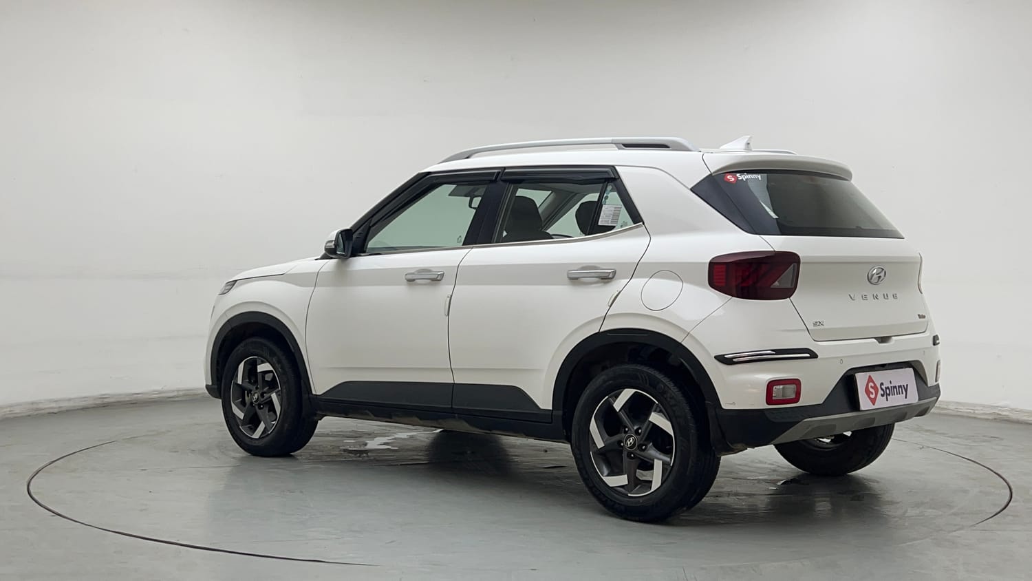 Used 2020 Hyundai Venue SX Plus 1.0 Turbo DCT Petrol Automatic exterior LEFT REAR CORNER VIEW