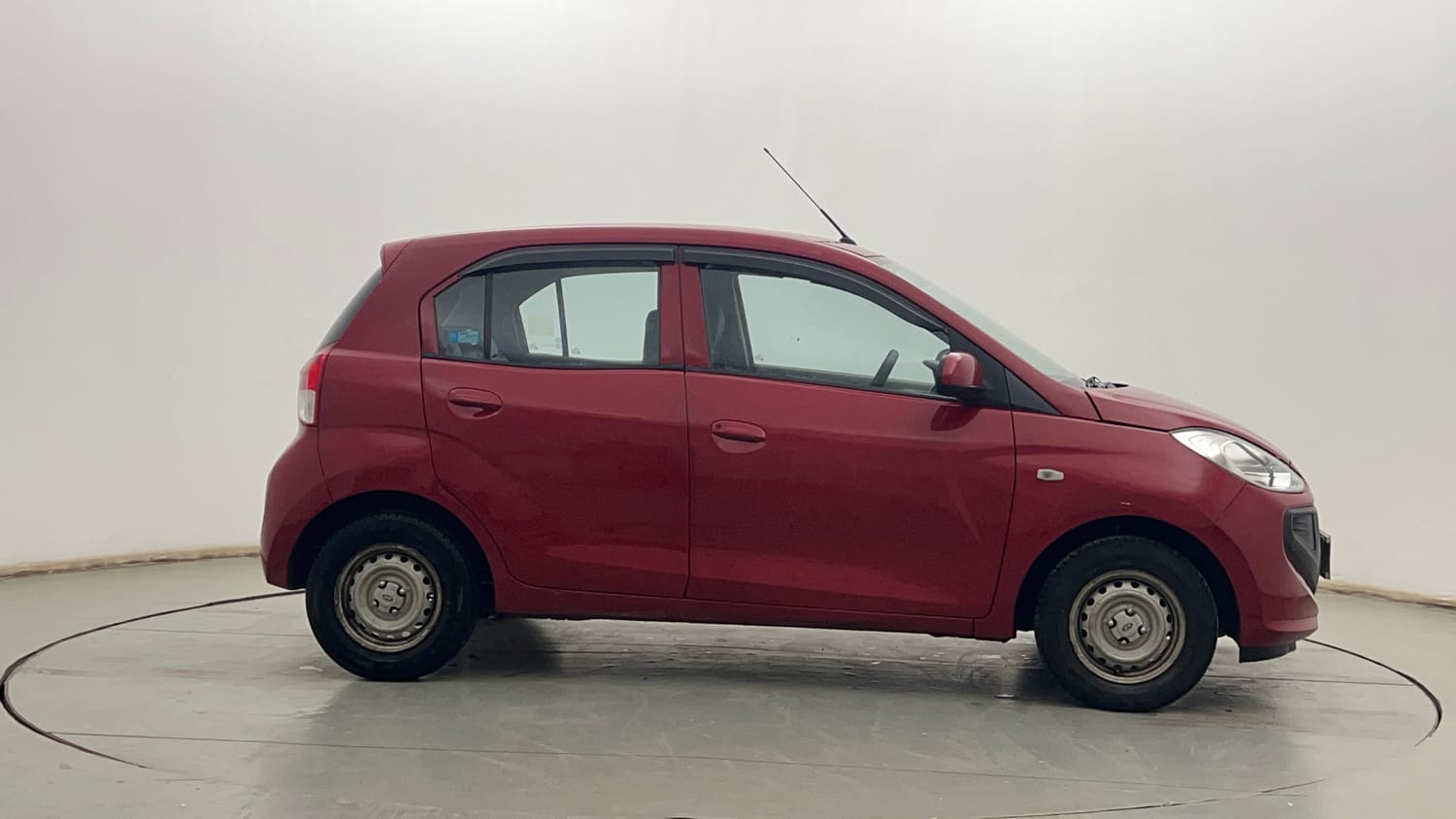 Used 2020 Hyundai Santro Magna Petrol Manual exterior RIGHT SIDE VIEW