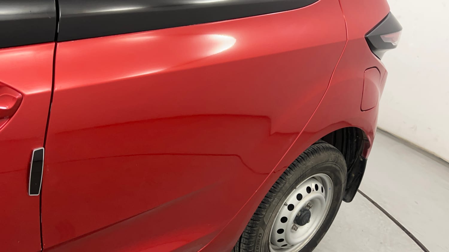 Used 2020 Tata Altroz XE Petrol Petrol Manual dents MINOR SCRATCH