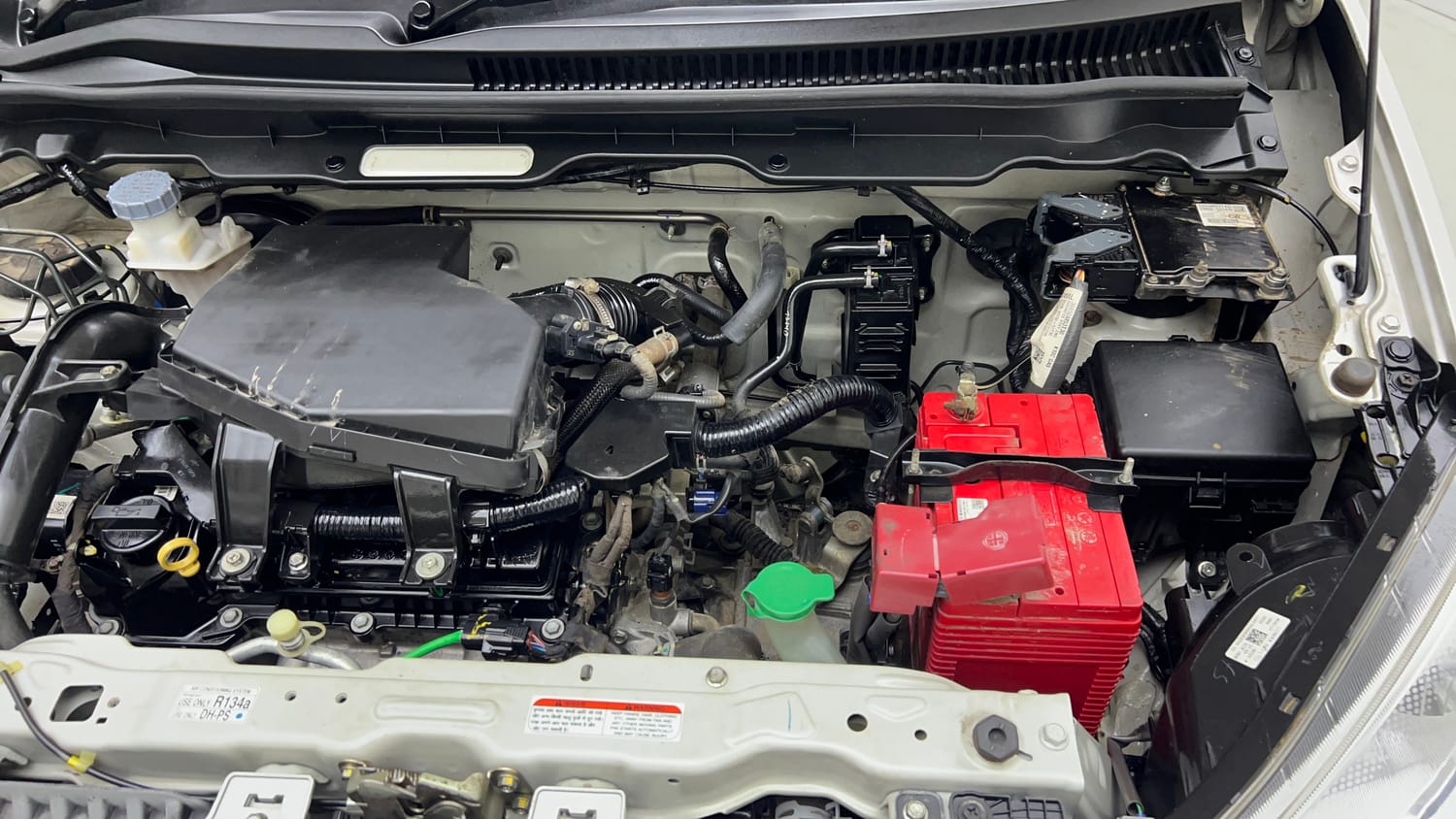 Used 2023 Maruti Suzuki Alto K10 LXi Petrol Manual engine ENGINE LEFT SIDE VIEW