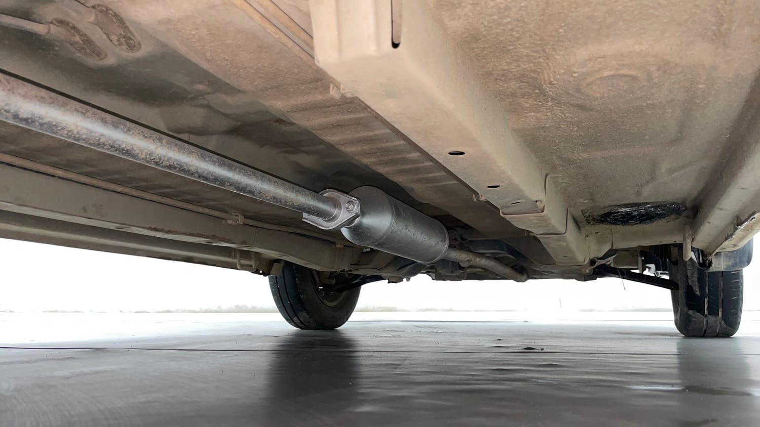 Used 2021 Maruti Suzuki Wagon R LXI Petrol Manual extra REAR RIGHT UNDERBODY VIEW