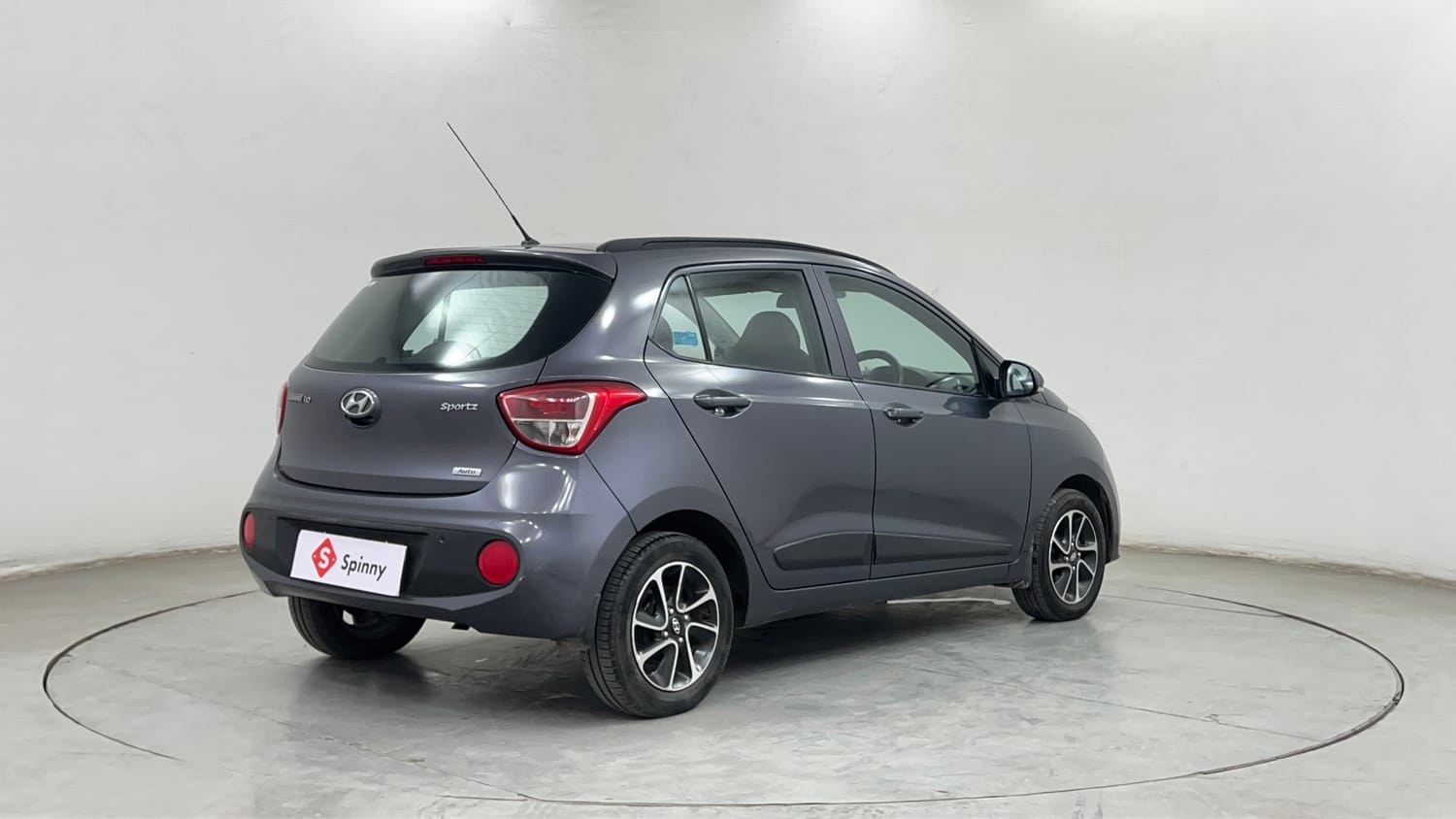 Used 2017 Hyundai Grand i10 Sportz (O) AT 1.2 Kappa VTVT Petrol Automatic exterior RIGHT REAR CORNER VIEW