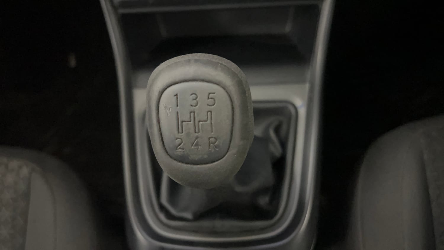 Used 2020 Tata Altroz XE Petrol Petrol Manual interior GEAR  KNOB VIEW