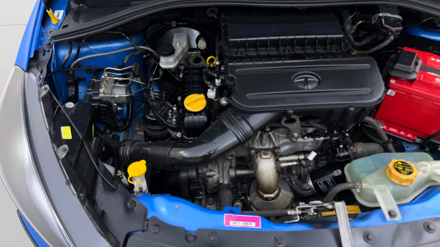 Used 2021 Tata Tiago XZ Plus Petrol Manual engine ENGINE RIGHT SIDE VIEW