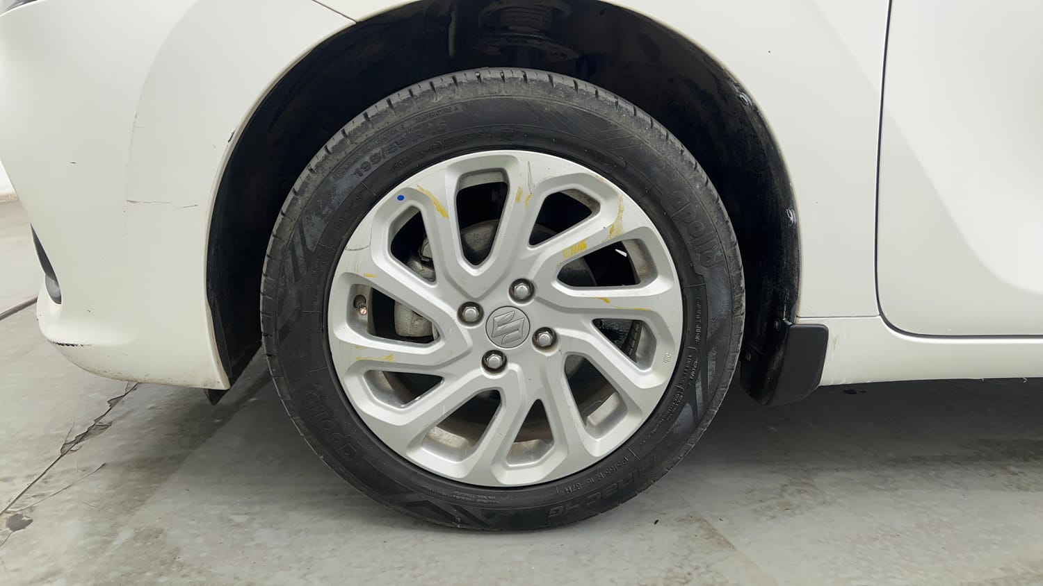 Used 2023 Maruti Suzuki Baleno Zeta AGS Petrol Automatic tyres LEFT FRONT TYRE RIM VIEW