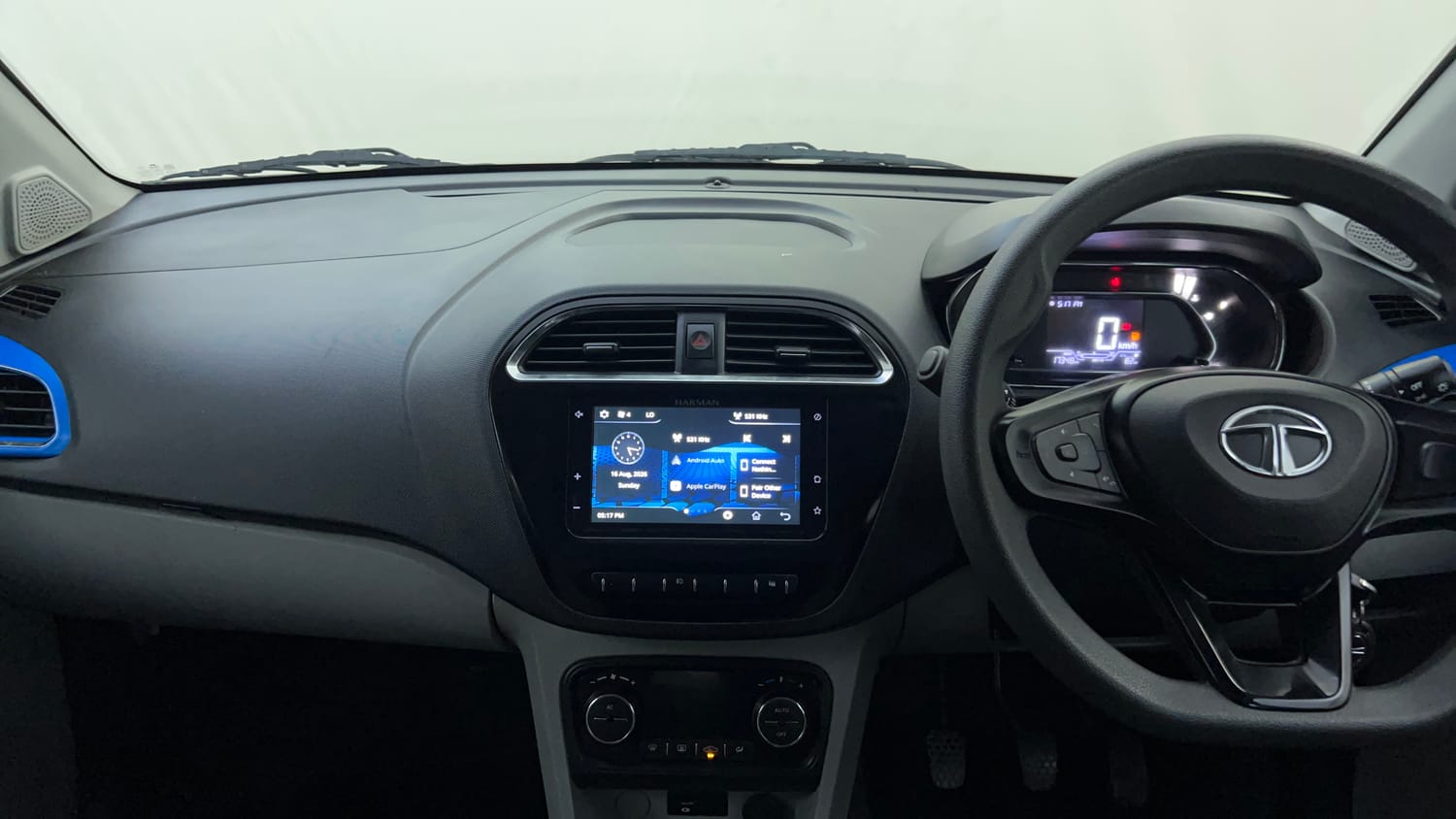 Used 2021 Tata Tiago XZ Plus Petrol Manual interior MUSIC SYSTEM & AC CONTROL VIEW