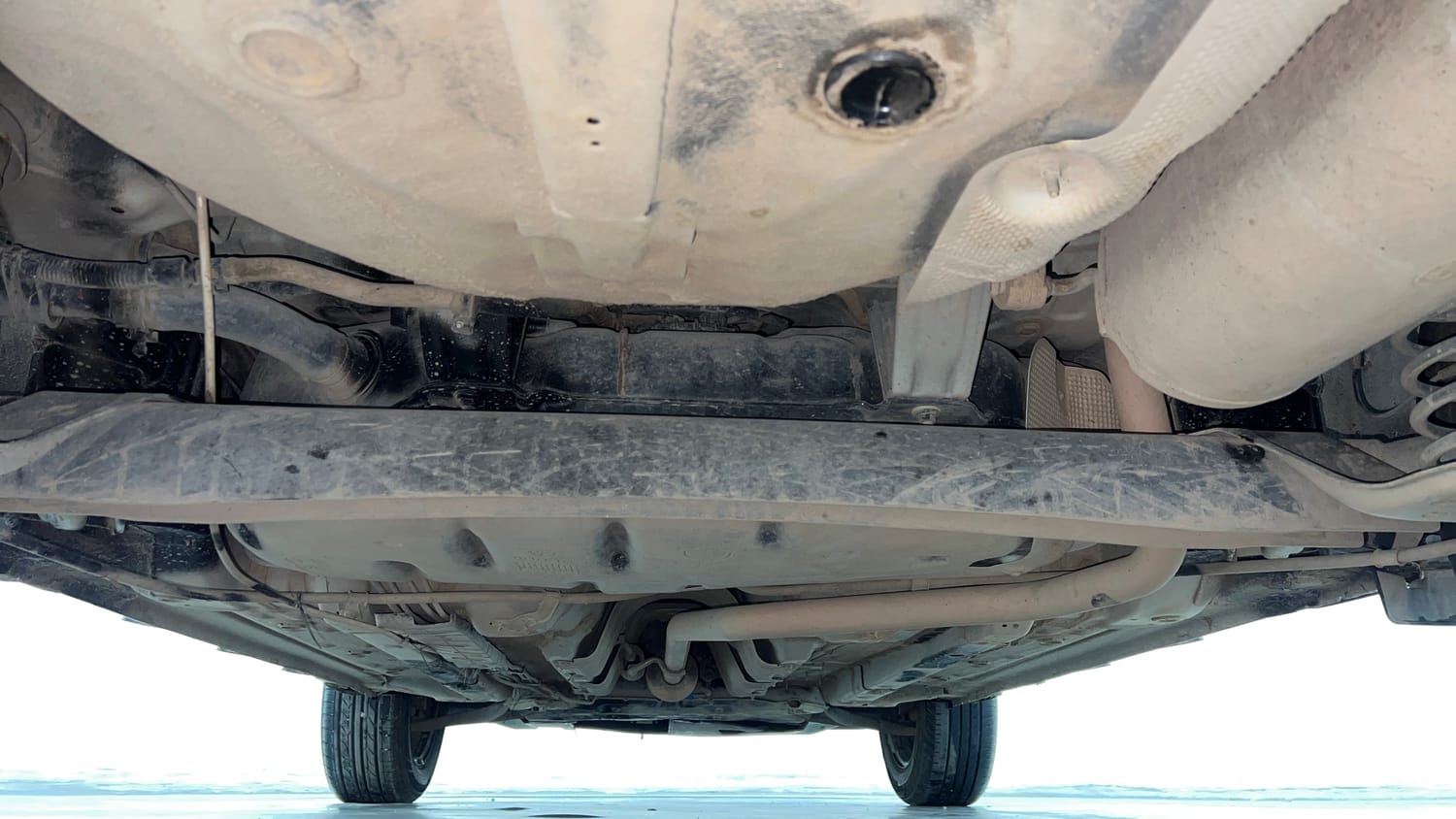 Used 2022 Hyundai Venue S (O) 1.2 Petrol Cng Manual extra REAR UNDERBODY VIEW (TAKEN FROM REAR)