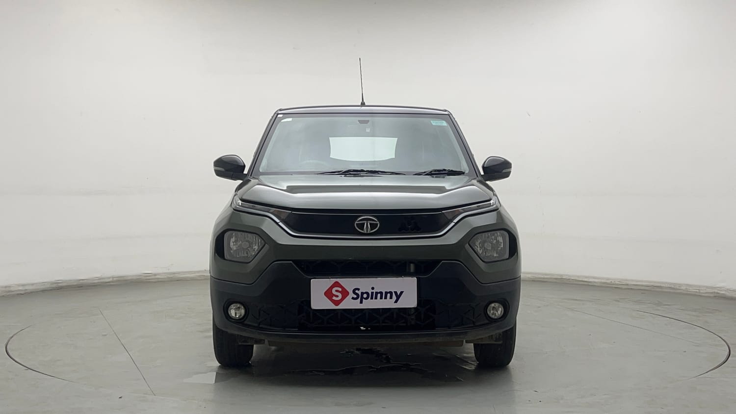 Used 2023 Tata Punch Camo Adventure Rhythm AMT Petrol Automatic exterior FRONT VIEW