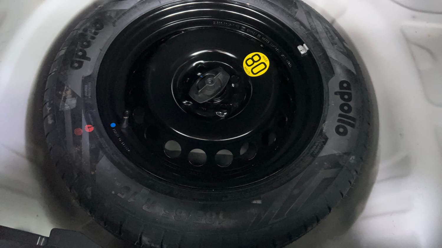 Used 2023 Maruti Suzuki Baleno Zeta AGS Petrol Automatic tyres SPARE TYRE VIEW