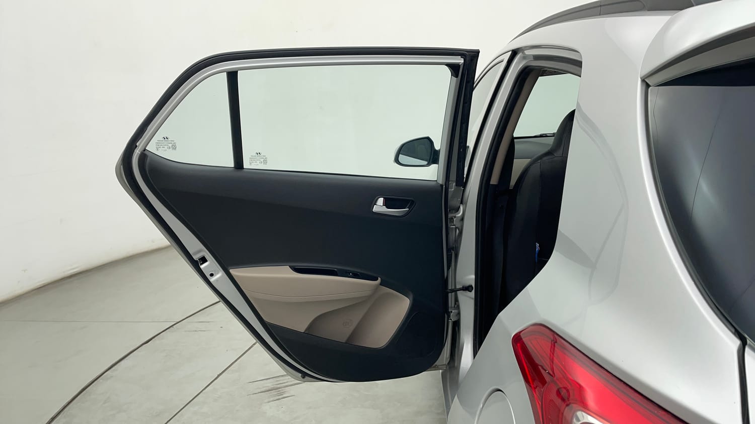 Used 2016 Hyundai Grand i10 Asta 1.2 Kappa VTVT Petrol Manual interior LEFT REAR DOOR OPEN VIEW