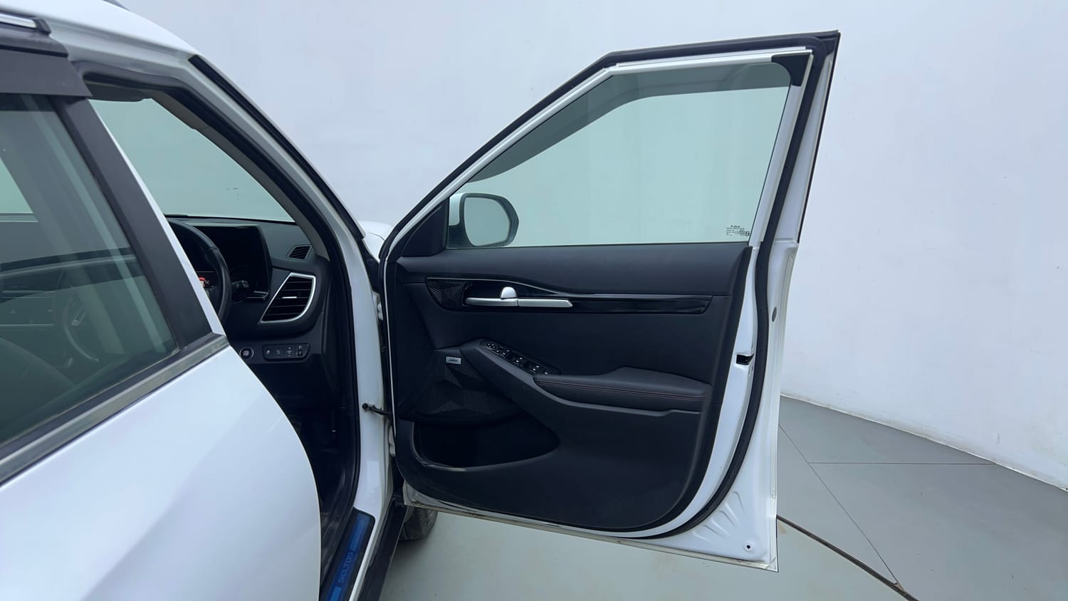 Used 2022 Kia Seltos GTX Plus 1.4 DCT Petrol Automatic interior RIGHT FRONT DOOR OPEN VIEW