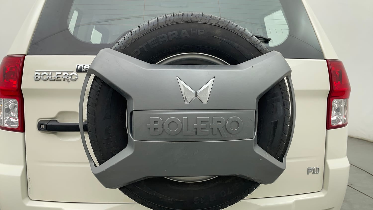 Used 2024 Mahindra Bolero Neo Plus P10 Diesel Manual tyres SPARE TYRE VIEW