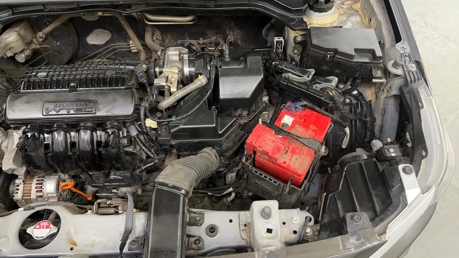 Used 2019 Honda Amaze 1.2 V CVT Petrol Petrol Automatic engine ENGINE LEFT SIDE VIEW