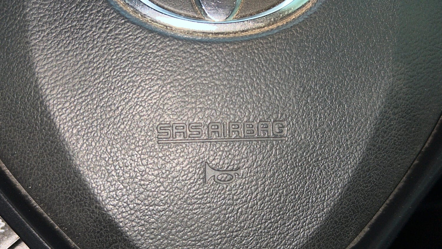 Used 2020 Toyota Glanza V Petrol Manual top_features Airbags
