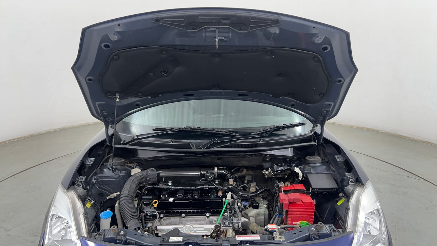 Used 2022 Maruti Suzuki Swift VXi AMT Petrol Automatic engine ENGINE & BONNET OPEN FRONT VIEW