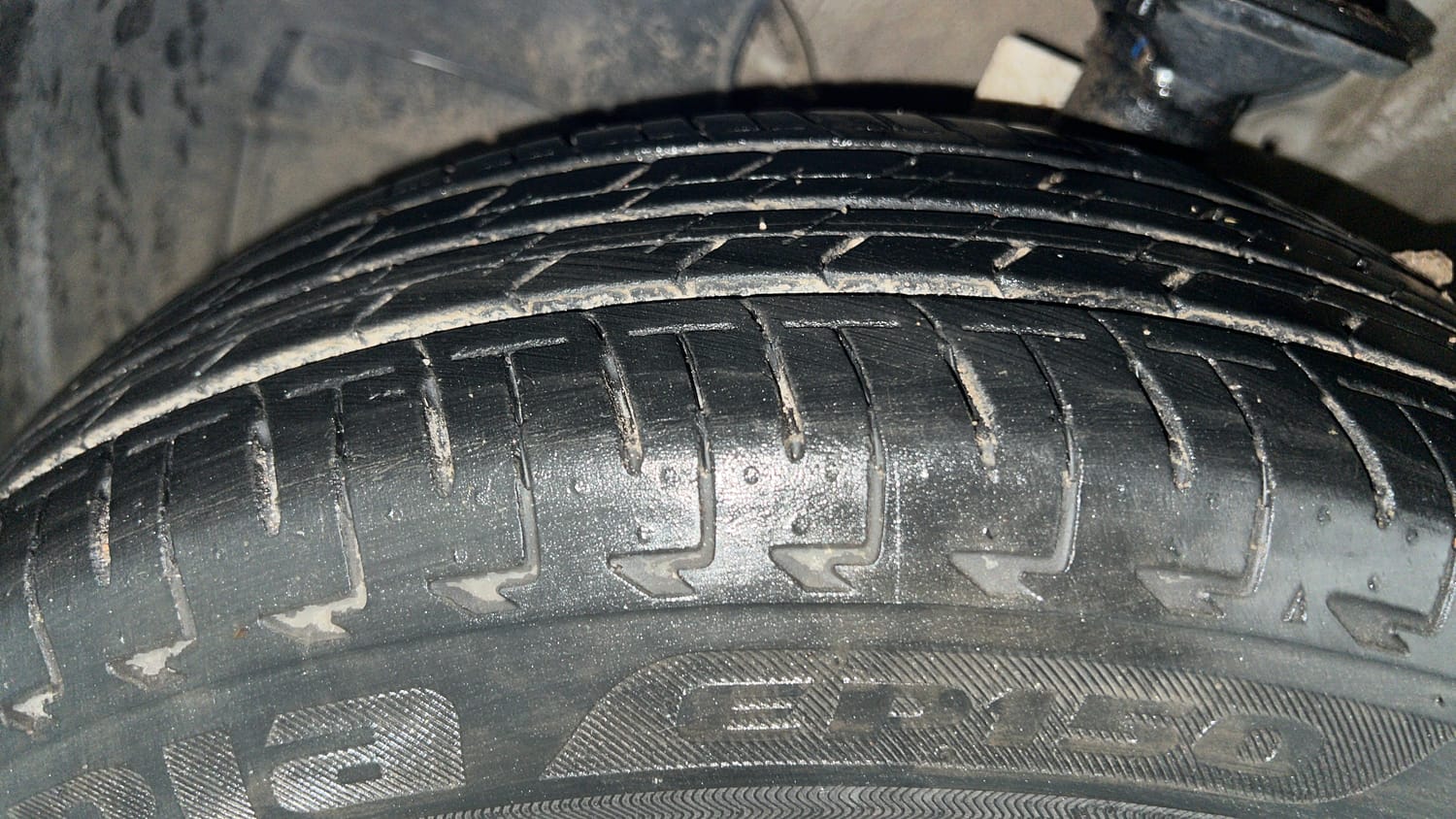 Used 2024 Maruti Suzuki Celerio VXi Petrol Manual tyres LEFT FRONT TYRE TREAD VIEW