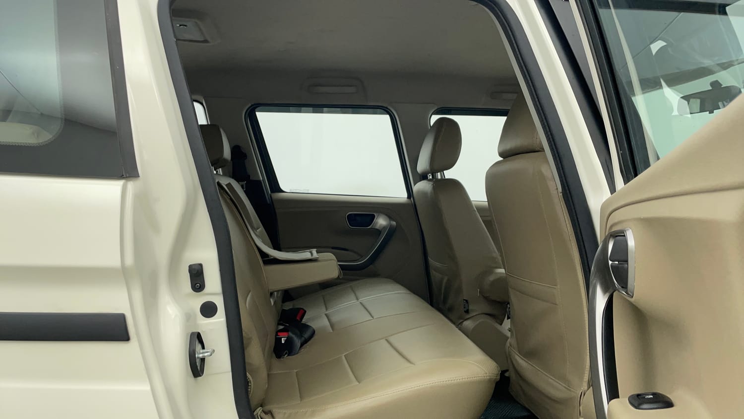 Used 2024 Mahindra Bolero Neo Plus P10 Diesel Manual interior RIGHT SIDE REAR DOOR CABIN VIEW
