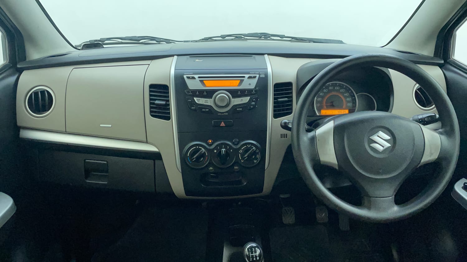 Used 2016 Maruti Suzuki Wagon R VXI Petrol Manual interior DASHBOARD VIEW